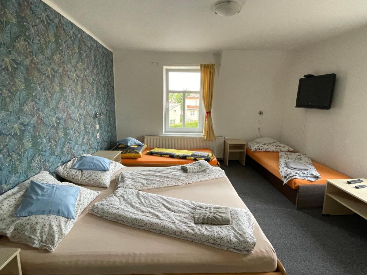Penzion Slunecnice Dvůr Králové nad Labem Zewnętrze zdjęcie